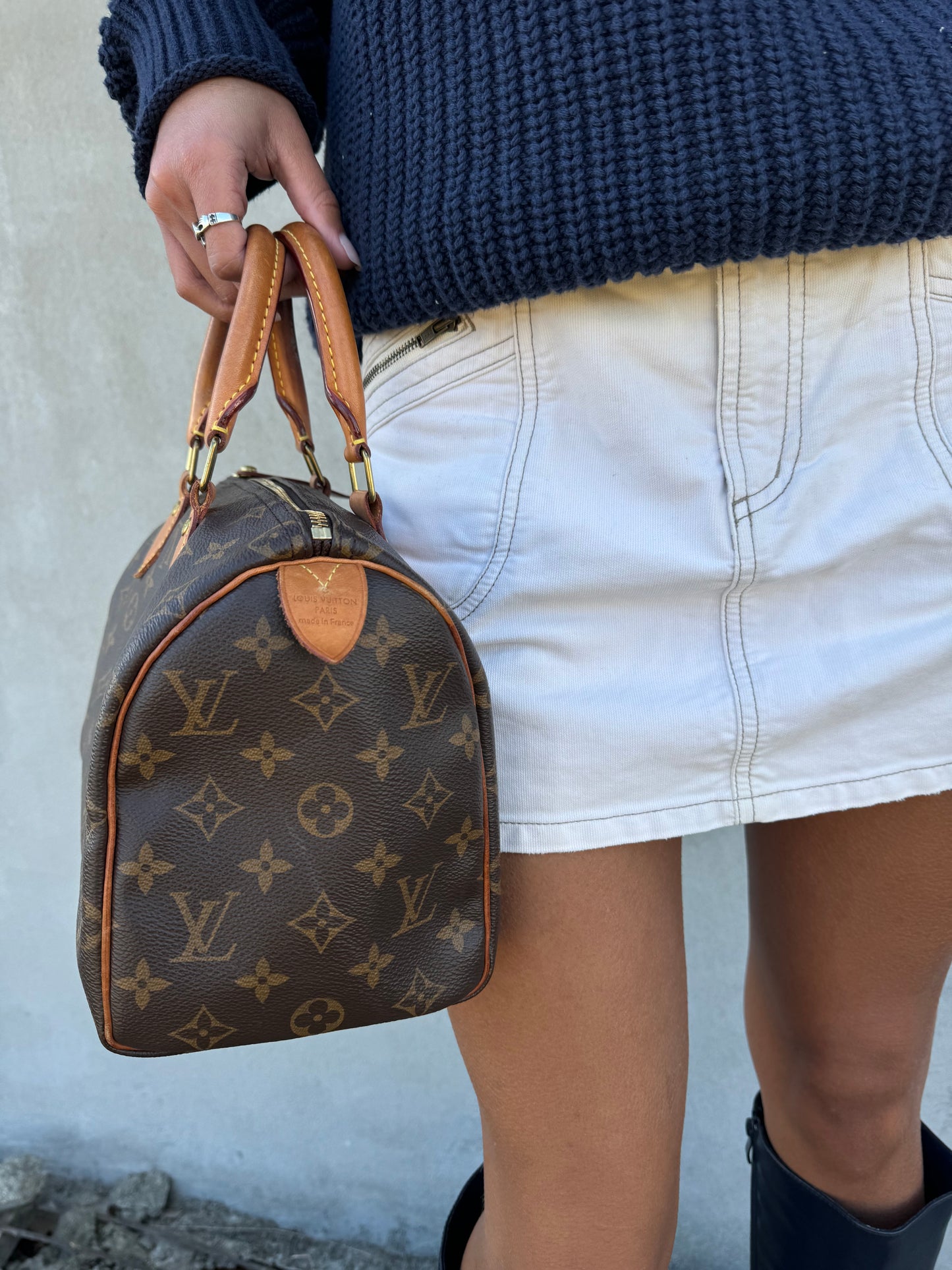 Louis Vuitton Speedy 25 in Monogram Canvas